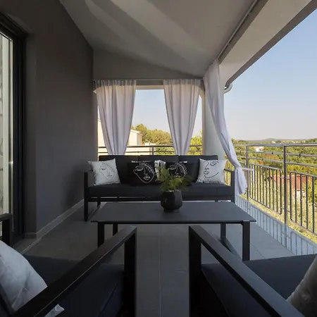 Villa Grey Fuskulin