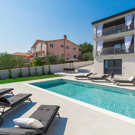 Villa Grey Fuskulin
